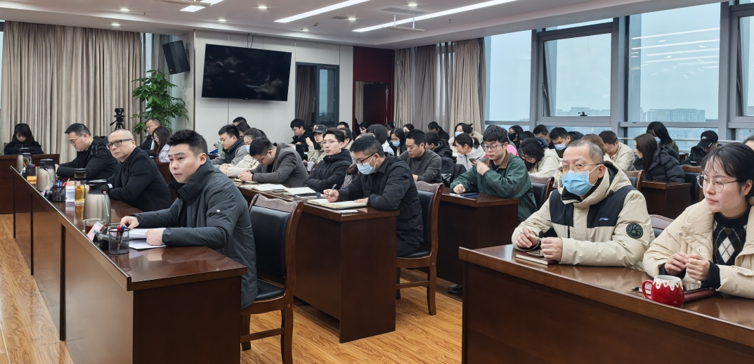 內(nèi)江建工集團(tuán)舉辦第二屆“以書(shū)為伴，鑄就卓越”讀書(shū)會(huì)演講比賽